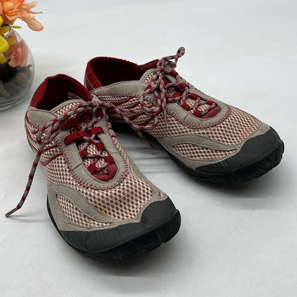 Merrell Shoes - Merrell Pace Glove Chili Pepper Mesh Sneaker Size 10. MR2655